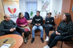 aHR0cHM6Ly9jbXNjZG4uYXBwLmNvbnRlbnQucHJpdmF0ZS9jb250ZW50L2M4MTcxZDgyMGUyMTRjNzE4ZGUxZDFkZWZhNmZiZmNl